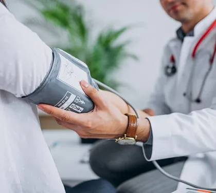 Dt. Sezen İlter Aydoğan - Médico / Experto individual